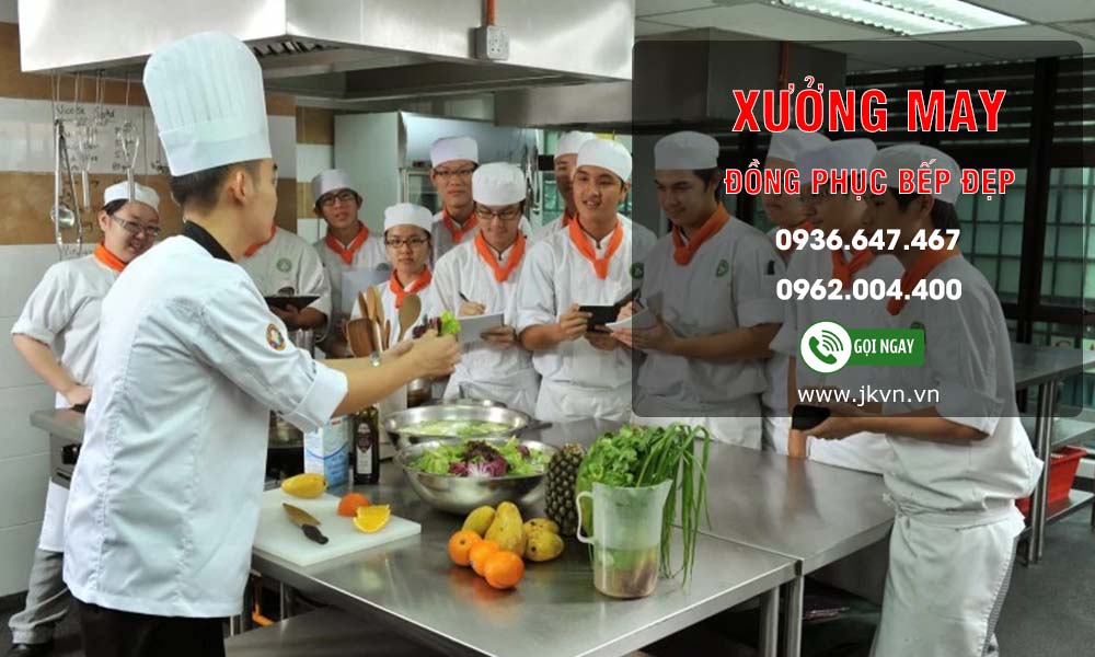 Xuong-may-dong-phuc-bep-dep